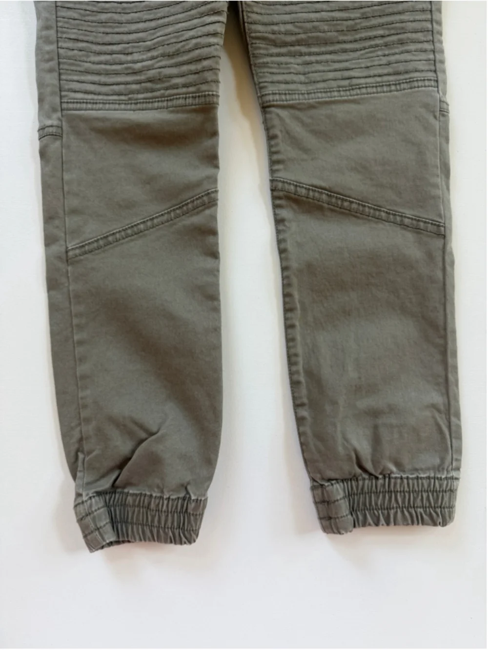 Lot of 2 Gap Kids Moto Jogger Pants Boy in Denim and Olive Green Size M (8-9)